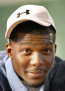 366-Dez_Bryant_mug_07-23-2010_391GH8N4.highlight.prod_affiliate.5